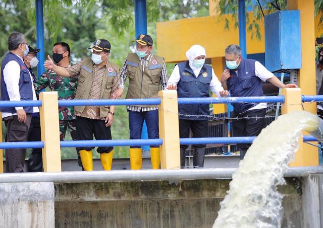 Atasi Banjir Sampang, Gubernur Khofifah Bersama Tim Kementerian PUPR Percepatan Normalisasi Sungai Kemuning