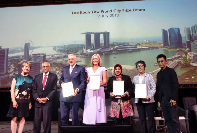Raih 322 Penghargaan, Bukti Kepemimpinan Wali Kota Risma Diakui Dunia