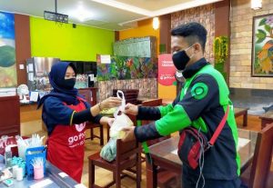 GoFood dan Pemprov Jatim Jalin Sinergi, Tingkatkan Transaksi UMKM Berikan Potongan Harga 20%