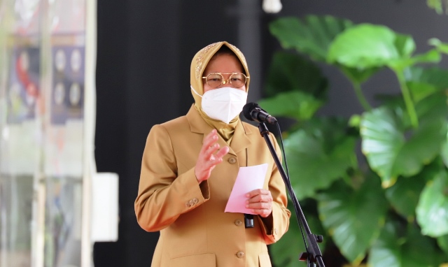 Demi Keselamatan Bersama, Wali Kota Risma Imbau Warga Surabaya Tak Bepergian Luar Kota saat Libur Natal dan Tahun Baru