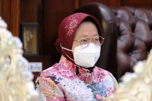 Wali Kota Risma Ucapkan Selamat hingga Terima Kasih Atas Kerjasama di Momen Pelantikan Rektor UM Surabaya