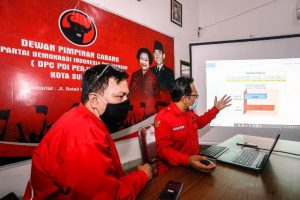 Real Count “Kamar Hitung” PDIP Surabaya Catat Eri-Armudji 57,02 Persen dan Machfud-Mujiaman 42,98 Persen