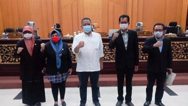 Paripurnakan Jabatan Plt. Wali Kota, DPRD Surabaya Usulkan WS jadi Definitif