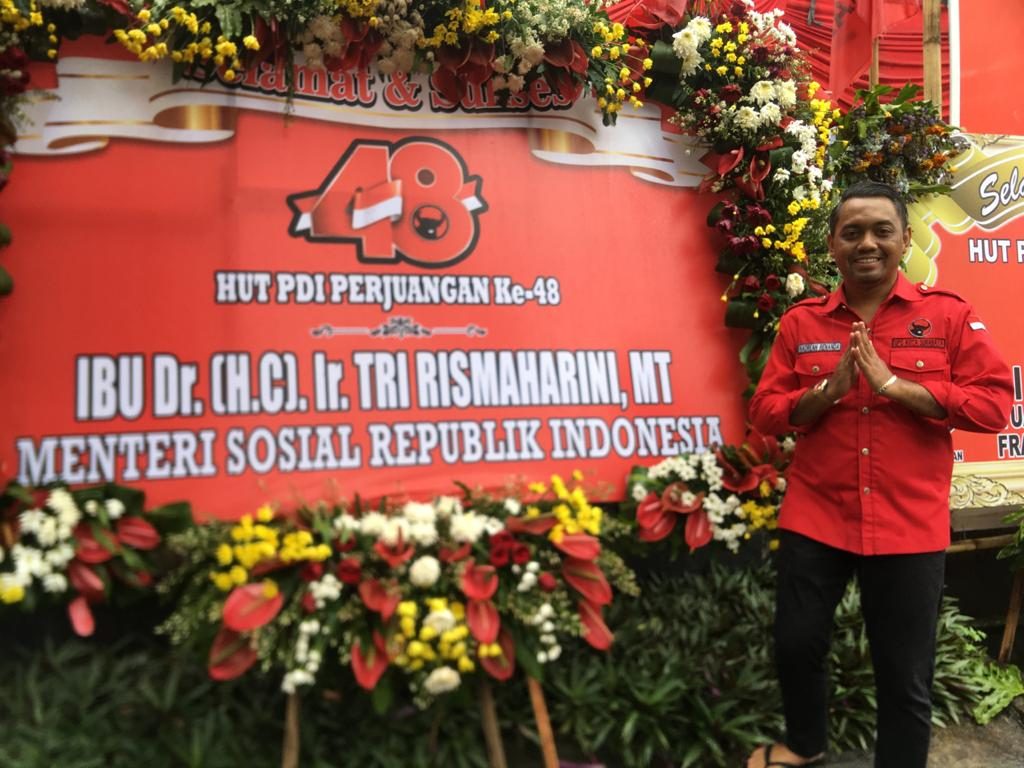 Mensos Risma, NU dan Muhammadiyah Surabaya Kirim Karangan Bunga HUT PDIP ke-48