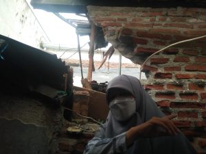 Sidak Insiden Rumah Roboh, Reni Astuti Minta Dinsos Surabaya Tetap Optimalkan Layanan