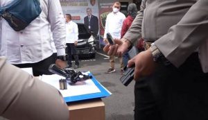 69 Senjata Api Milik Anggota Ditreskrimum Polda Jatim Dilakukan Pemeriksaan