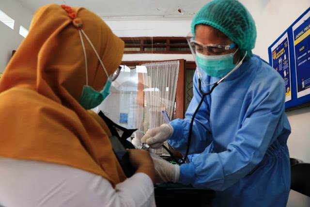 Pemkot Surabaya Targetkan Vaksinasi SDM Kesehatan Rampung Akhir Januari 2021
