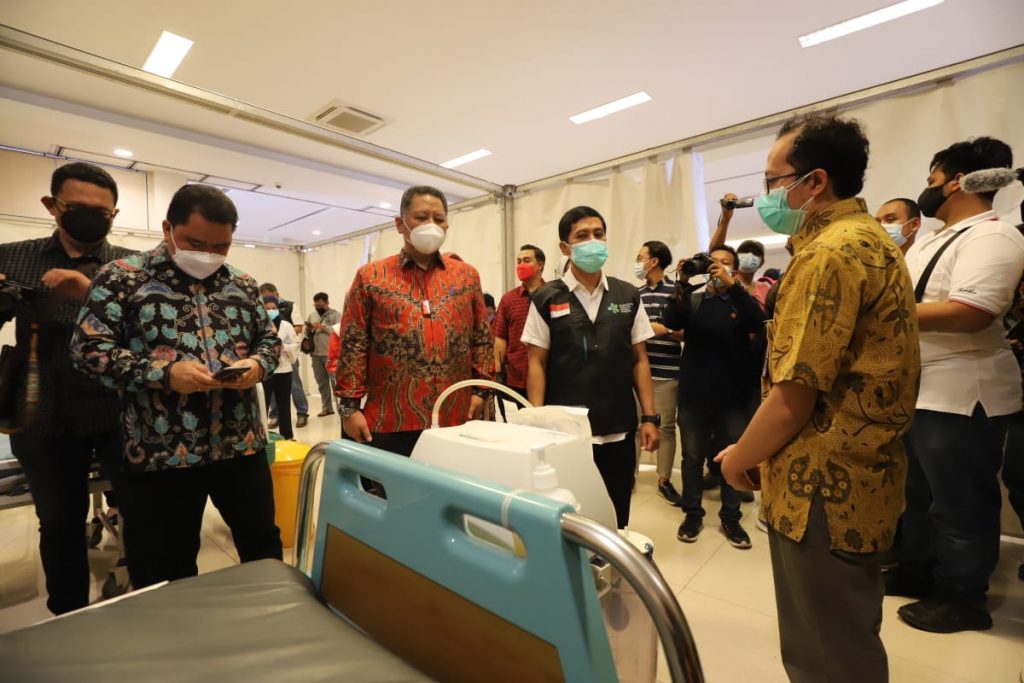 Dibuka Wakil Menteri Kesehatan RI, Pemkot Surabaya Gelar Vaksinasi Massal untuk Nakes