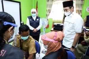 Gubernur Khofifah: Sebanyak 19 Kab/Kota di Jatim Telah Selesai Pelaksanaan Vaksin Dosis Pertama