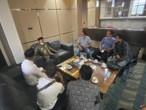 Terima Kunjungan Awak Media, H.Rusli Wabup Tanbu Ajak Bersinergi Demi Pembangunan