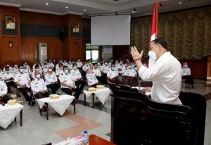Wali Kota Eri Cahyadi Berharap Lurah Jadi Garda Terdepan Pemkot dan Harus Selalu Solutif
