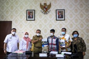 Audiensi dengan USAID Mitra Kunci, Wawali Armuji Perkenalkan Disabilitas yang Bekerja Sebagai Staf Wakil Wali Kota