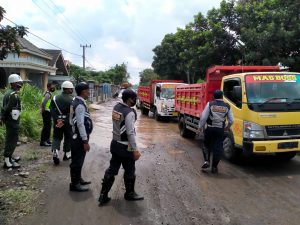 Truk Muatan Pasir Kembali Disasar Operasi Gabungan Dishub Kediri