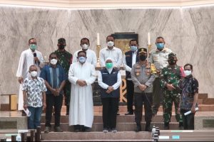 Beri Rasa Aman dan Nyaman Beribadah, Wali Kota Eri Bersama Forkopimda Jatim Tinjau Gereja Katedral