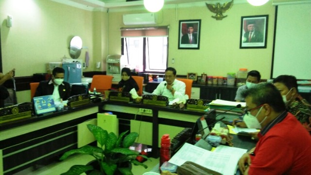 DPRD Surabaya Minta Relaksasi Jam Operasional UMKM, Ini Respon Positip Satpol-PP