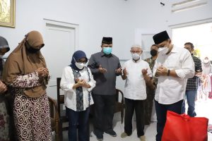 Wali Kota Eri Cahyadi Kunjungi Keluarga Awak Nanggala-402