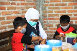 Saksikan Pendataan Keluarga, Gubernur Khofifah Dukung Program Prioritas BKKBN