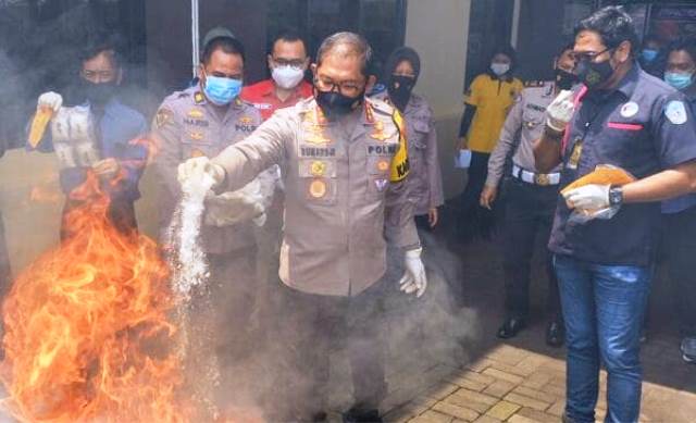 Polresta Sidoarjo Musnahkan Barang Bukti Jaringan Narkoba Malaysia-Sidoarjo-Surabaya