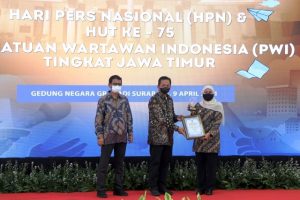 Di Peringatan HPN 2021, Gubernur Khofifah Berpesan Industri Pers Berjalan Sehat dan Terlindungi
