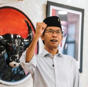 Masuk Bulan Ramadan, Kader PDIP Surabaya Antusias Makmurkan Masjid
