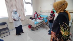 Pantau Perkembangan Anak Alami Gizi Buruk, Reni Astuti Dampingi Pengobatannya di RSUD BDH