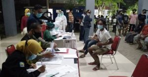 Antisipasi Lonjakan Kasus Covid-19, Wali Kota Eri Gelar Swab Hunter Serentak di 31 Kecamatan se-Surabaya