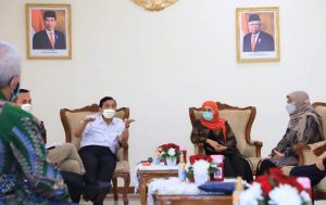 Gubernur Khofifah Target Percepatan Perkembangan Vaksin Merah Diharapkan Selesai Desember 2021