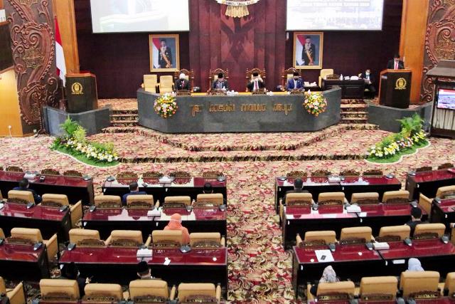 Gubernur Khofifah: Rekomendasi LKPJ Akan Jadi Catatan Peningkatan Kinerja Pemprov Jatim