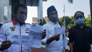 Bela Ayah, Anak Laporkan Jaksa dan Hakim