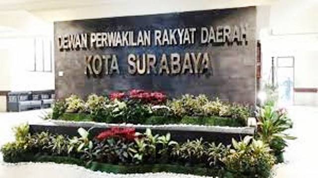 DPRD Kota Surabaya Terima Usulan Draft Raperda Perampingan OPD