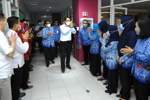 Hari Pertama Kerja, Wali Kota Eri Bersilaturahmi Keliling ke kantor-kantor OPD