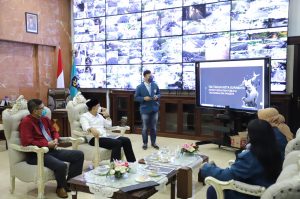 Ini Hasil Survei MM Unair Terkait Kinerja Wali Kota Eri Cahyadi