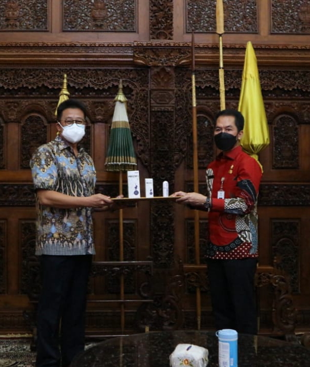 Siap Hijaukan Zona Merah di Indonesia, PT. AMA Bantu Probiotik Proem1 ke Kabupaten Kudus