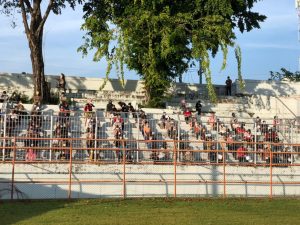 Hari Kedua Vaksinasi Massal di Gelora 10 November, Antusiasme Warga Meningkat