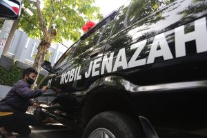 Tambah Layanan Kedaruratan, Wali Kota Eri Sulap Kendaraan Dinas jadi Mobil Jenazah