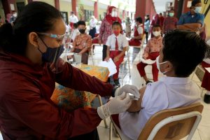 Sebanyak 18.623 Pelajar di Surabaya Sudah Divaksin