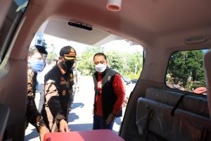 Didampingi Kejaksaan, Pemkot Surabaya Terima Bantuan Alkes dan Ambulance dari PDAM Surya Sembada