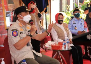 Kemenkumham Jatim Salurkan 809 Paket Sembako, Wali Kota Eri Berharap Jadi Panutan Instansi Lain