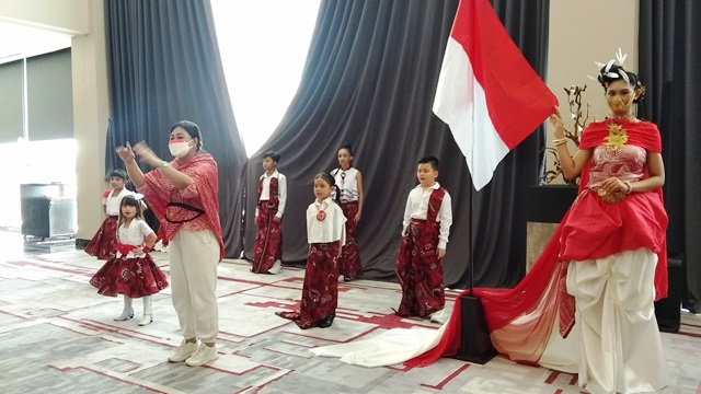 Fashion Draping Merah Putih, Embran Nawawi: Dodotan Indonesia Besar karena Sejarah Budayanya