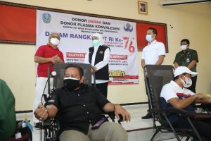 Gubernur Khofifah Apresiasi Disnakertrans dan BPJS Ketenagakerjaan Wilayah Jatim Gelar Donor Darah dan Plasma Konvalesen