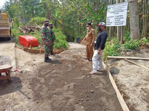 Kembangkan Wisata Alam Sumber Bening, Pemdes Besowo Kediri Tuntaskan Pembangunan Akses Jalan