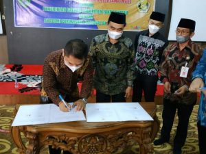 Tingkatan SDM di Bidang Pariwisata, Pemkab Tanbu Lakukan MoU dengan AKPARNAS Banjarmasin