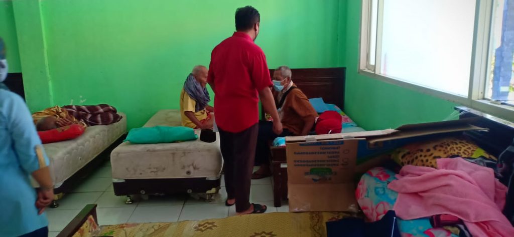 Pemkot Surabaya Wujudkan Harapan Kakek Ismail Tinggal di Griya Werda