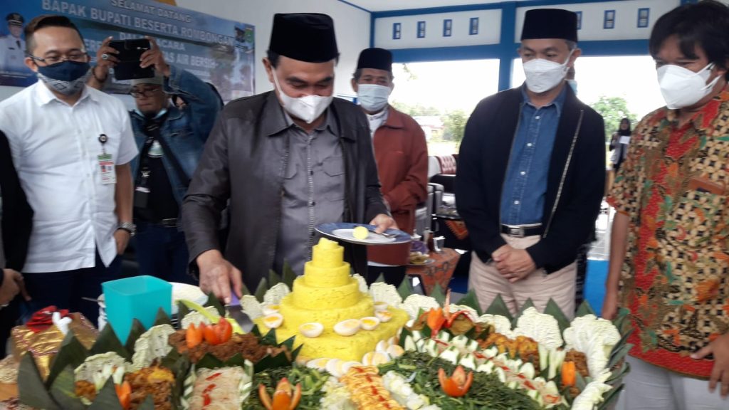 Bupati Tanbu Resmikan Fasilitas Air Bersih Berbasis Kemasyarakatan dari CSR PT. BIB