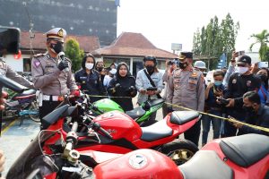Sasar Konvoi dan Balap Liar, Polres Kediri Kota Tindak 239 Pelanggar Lalin