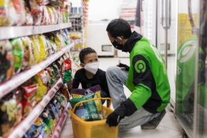 Gojek Gelontorkan Bantuan Belanja Sembako 25 Miliar untuk Mitra Driver Aktif di Seluruh Indonesia