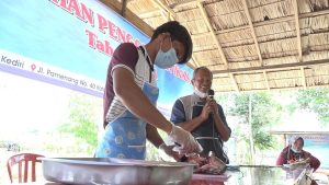 Dinas Perikanan Kabupaten Kediri Gelar Pelatihan Pembuatan Naget dan Sempol Berbahan Baku Ikan Lele