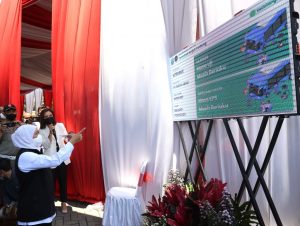 Gubernur Khofifah Luncurkan Smart Card dan Cashless di Terminal Anjuk Ladang Nganjuk