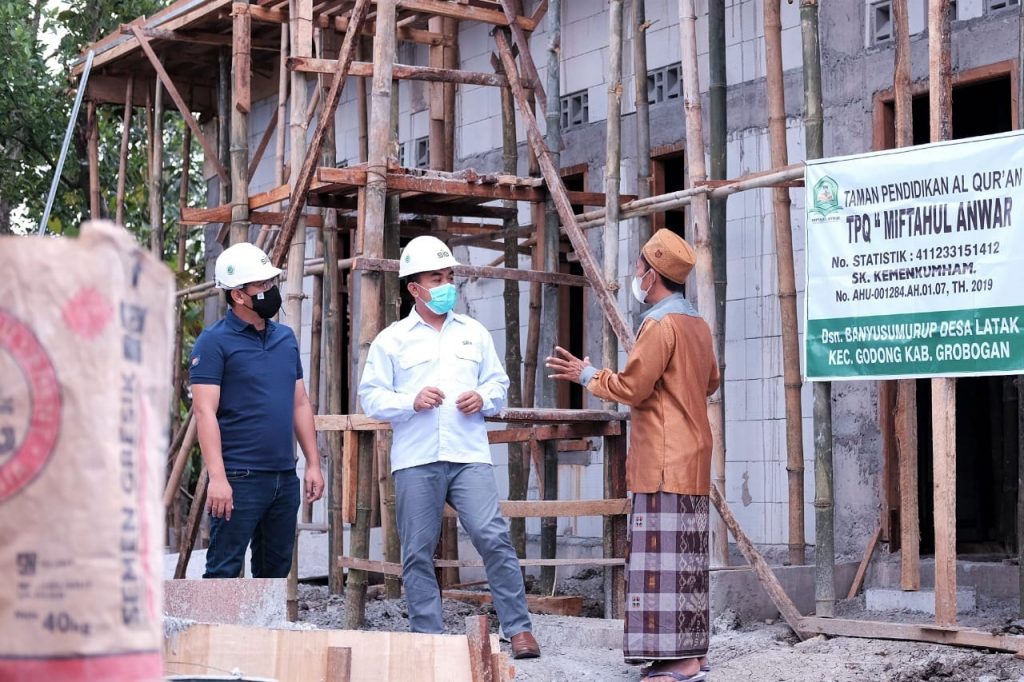 SIG Salurkan Bantuan untuk Pembangunan Sarana Umum dan Pendidikan di Jawa Tengah
