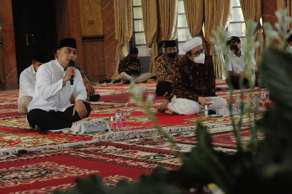 Sejahterakan Warga Surabaya, Wali Kota Eri Ajak Pegawainya Teladani Ajaran Nabi Muhammad SAW
